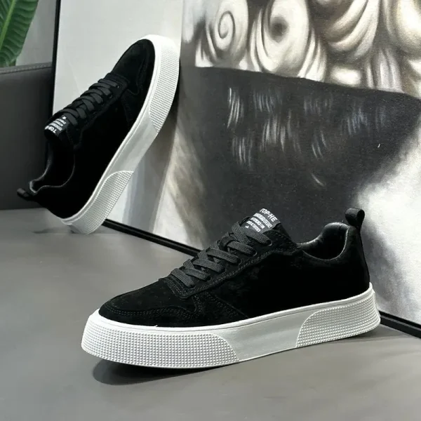 2025 New Trend Fashion Lightweight Casual Sports Shoes Soft Sole Comfortable Walking Style Shoes for Men - Image 5