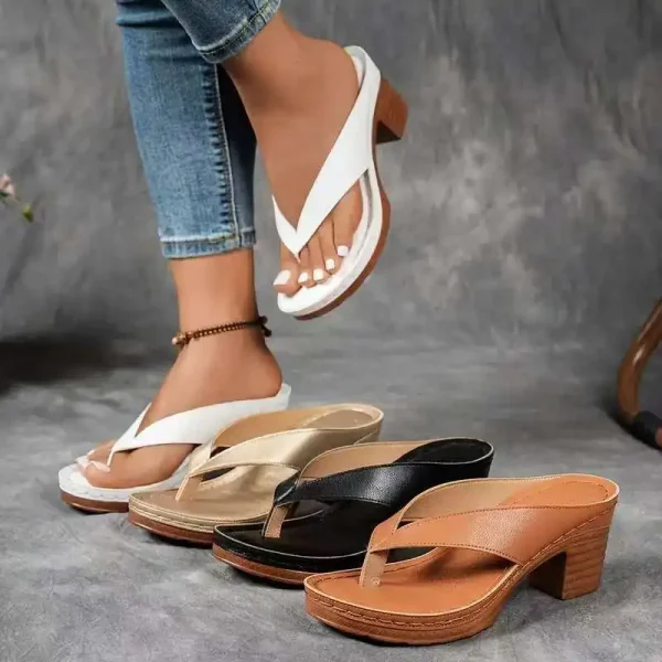 2025 Summer New Style European American Large Size Flip-Flops Women's Thick High Heel Fashion Sandals Outdoor Sandal Wholesale