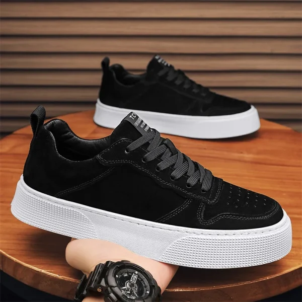 2025 New Trend Fashion Lightweight Casual Sports Shoes Soft Sole Comfortable Walking Style Shoes for Men - Image 3
