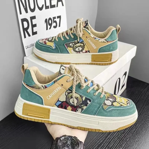 2025  New Men's Low-top Skateboard Shoes Student Platform Shoes Versatile Sports Shoes for Men - Image 5