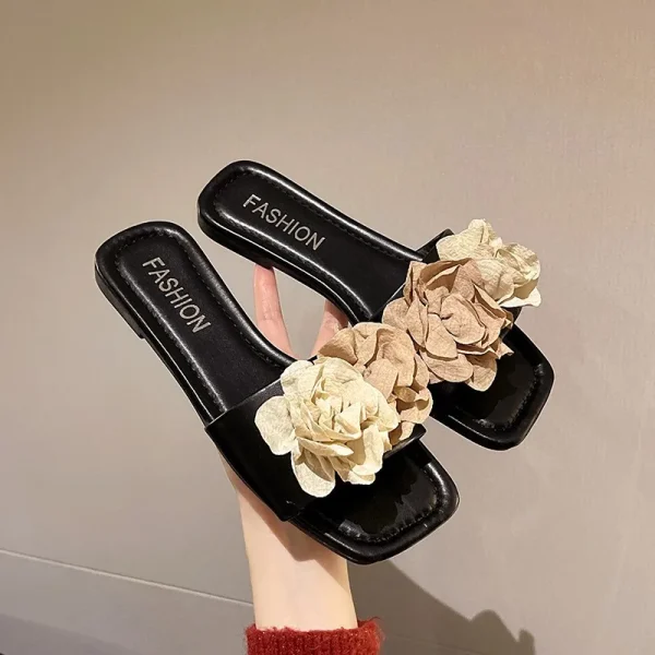2025 New Style Fashionable Flower Women's Cold Slippers Flat Bottom One Word Slippers - Image 4