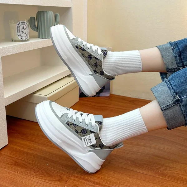 2025 Fashionable High Quality Lacets Sneakers for Girls Sneakers Womens Shoes - Image 3