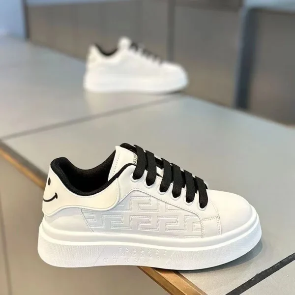 2025 New Classic White Shoes Mens Round Headed Sponge Cake Campus Fashion Trend Versatile Shoes - Image 6