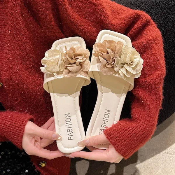 2025 New Style Fashionable Flower Women's Cold Slippers Flat Bottom One Word Slippers - Image 5