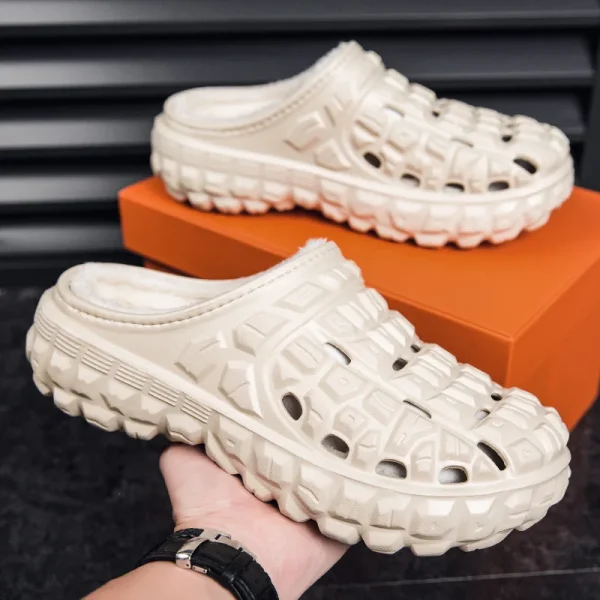 2025 New Casual Sandals for Men Autumn and Winter Warmth Classic Three-color Fashion Garden Shoes - Image 4
