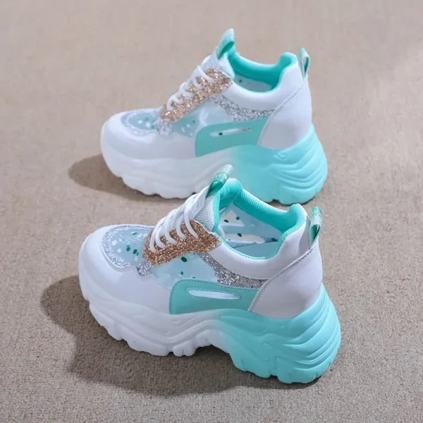 Fashion Trend All Match Sports Court Shoes for Teen-Agers Girl Casual Thick Sole Women White Running Shoes