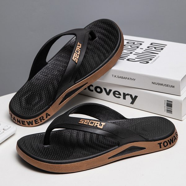 2025 Fashion Beach Soft Anti Slippery Wear Resistant Light Weight Comforterble Summer Slipper Men Flip Flops - Image 5