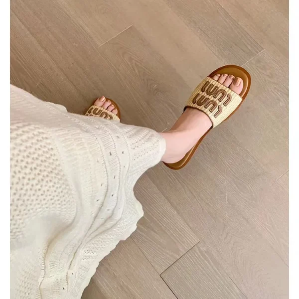 2025 Flat slippers for Womens Shoes Outdoor Beach Non-slip slippers for Woman Luxury Ladies Design slippers for Women - Image 2