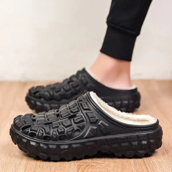 2025 New Casual Sandals for Men Autumn and Winter Warmth Classic Three-color Fashion Garden Shoes - Image 2
