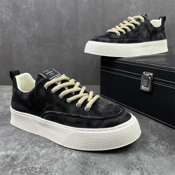 2025 New  Thick Soled Printed Fashion Niche Design Versatile Height Increasing Board Casual Shoes for Men - Image 3