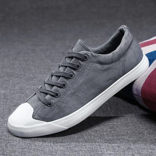2025 Canvas Shoes Breathable Casual Shoes Simple Skateboard Shoes - Image 2